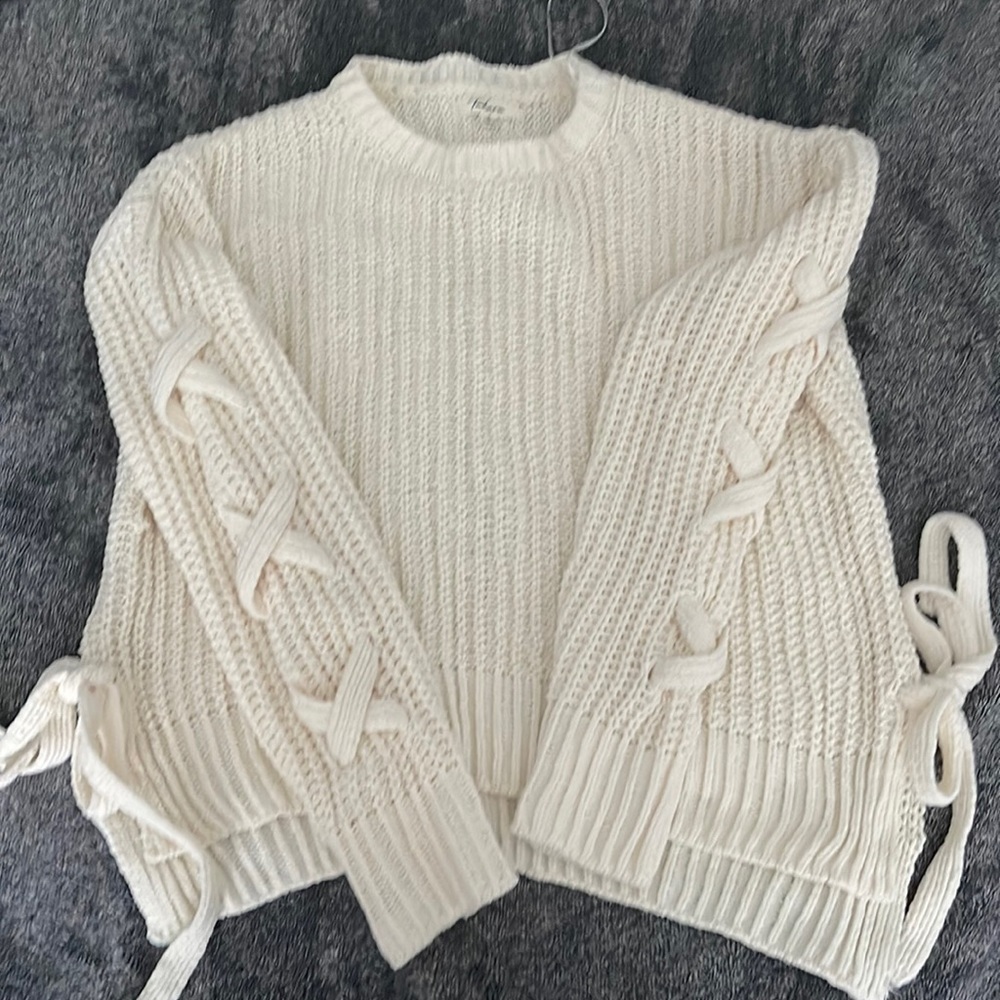 Takara S knotted sweater